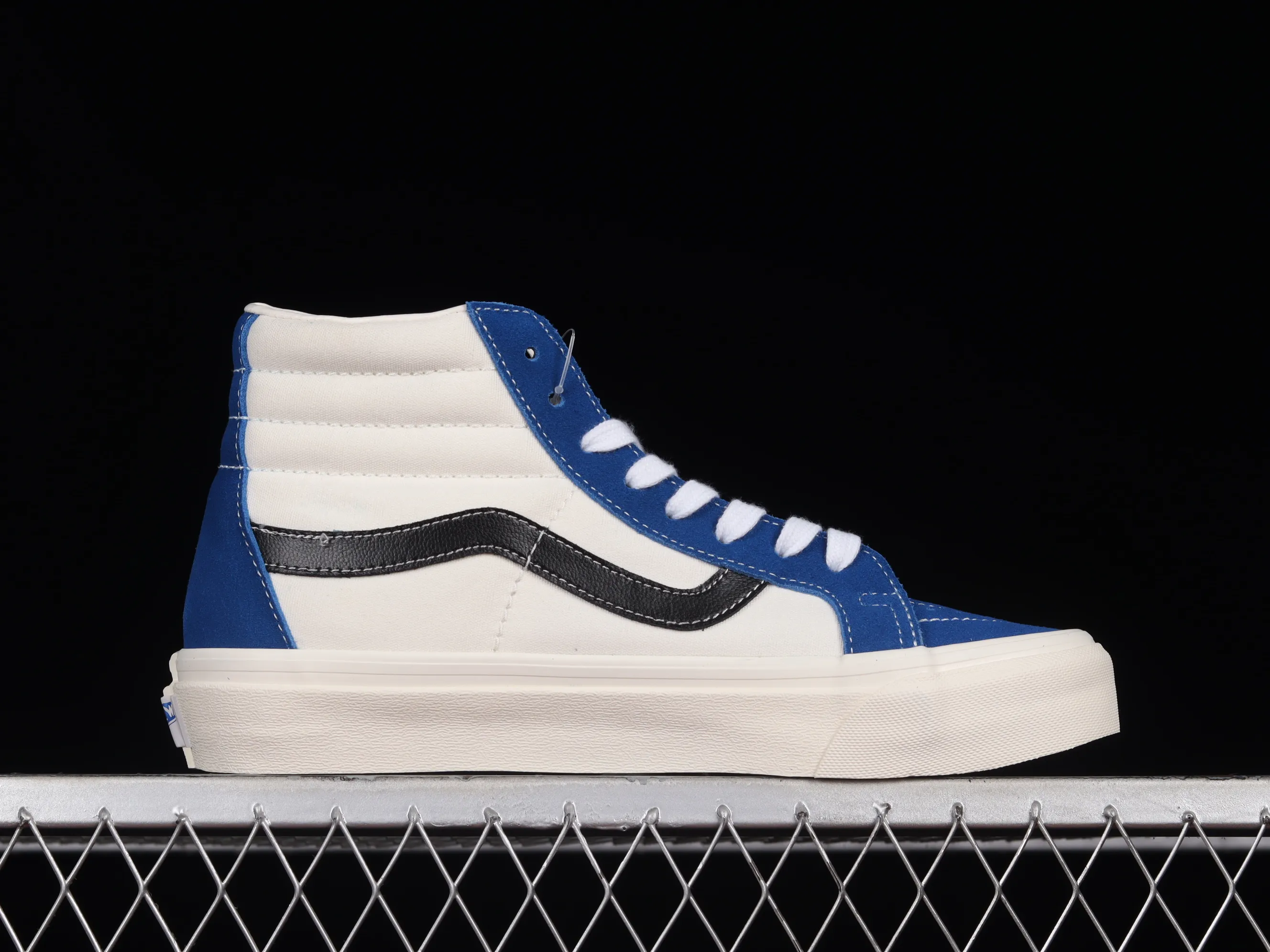All categories Vans Vans series Vans Hi Vans high-top Vans SK8-Hi Anaheim series Vans official blue and white color matching high-top vulcanized sneakers VN0A4BVB21R